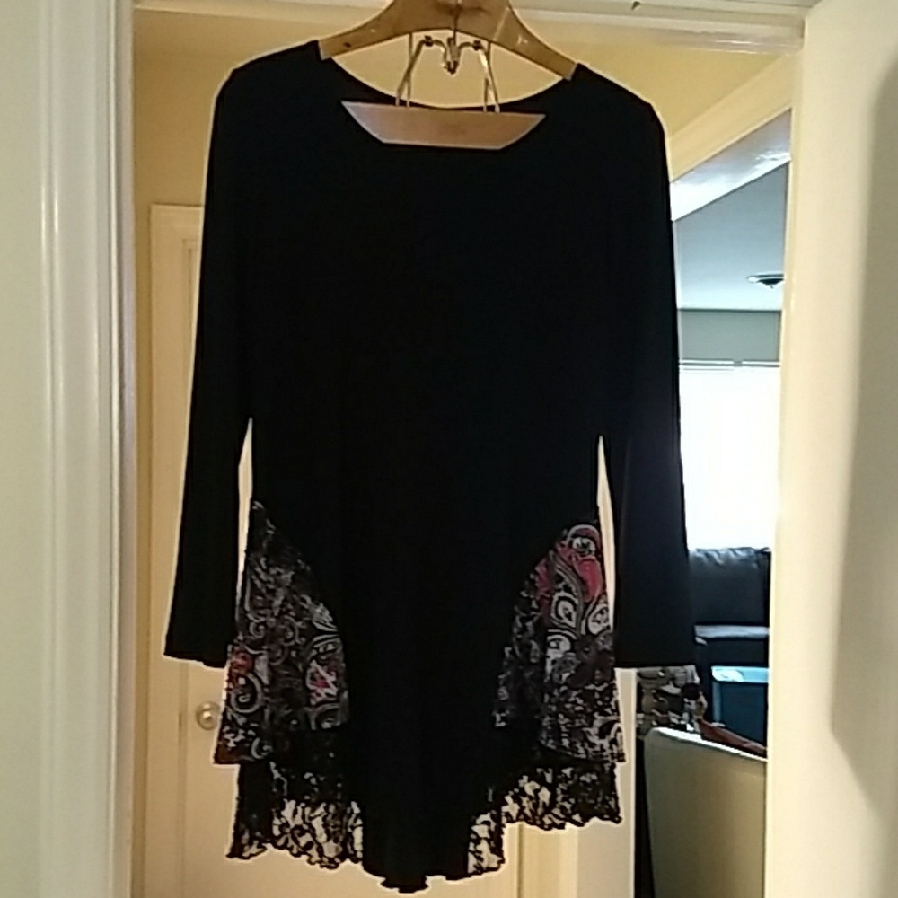 Verducci  size M top. Great condition.